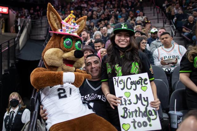 开云体育官方-【现场】小野狼生日夜不敌猛龙 波波破纪录仍需等待